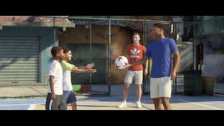 Alex Hunter Plays Street Soccer In Rio - FIFA 18 Gameplay